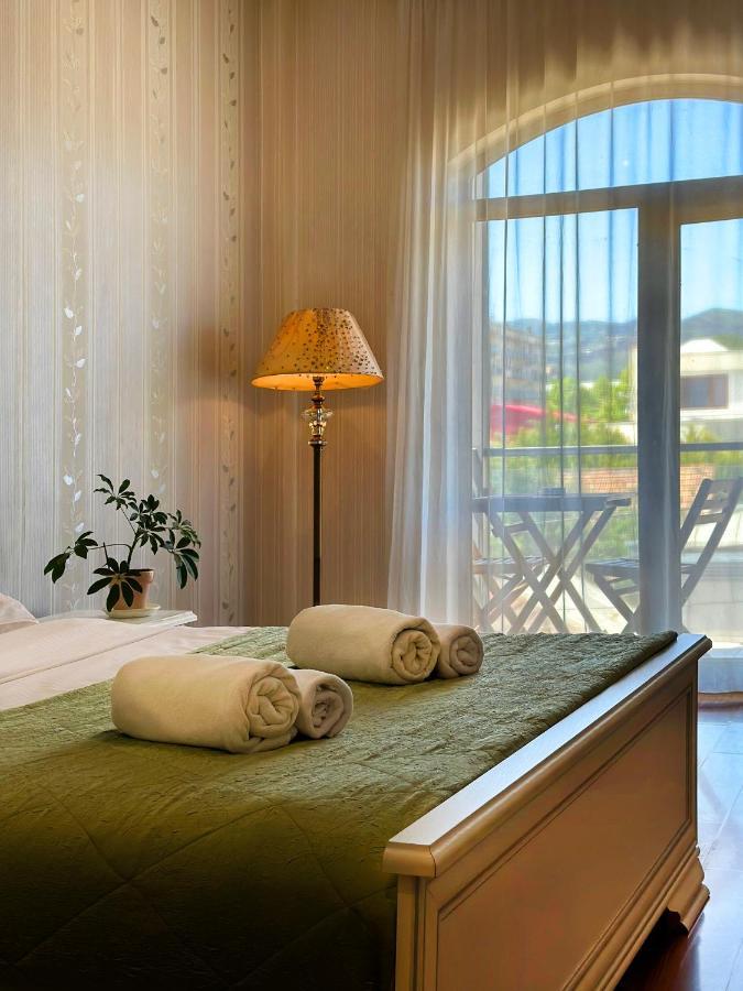 - Granada - Boutique Hotel - Tbilisi - Ngoại thất bức ảnh